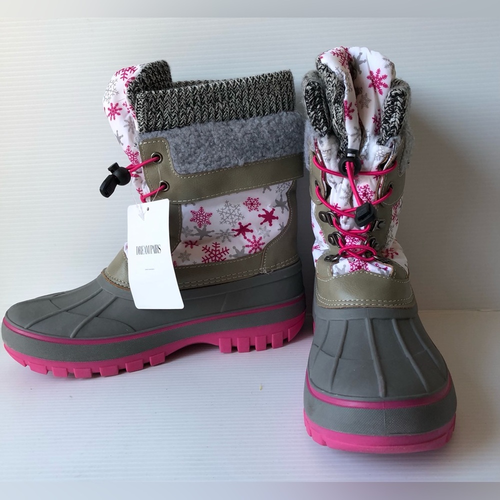 Dream Pairs Girl's Winter Boots Pink and Gray Size 6 New with Tags